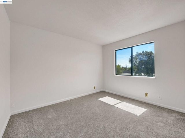 26088 Kay Ave 205, Hayward, CA 94545