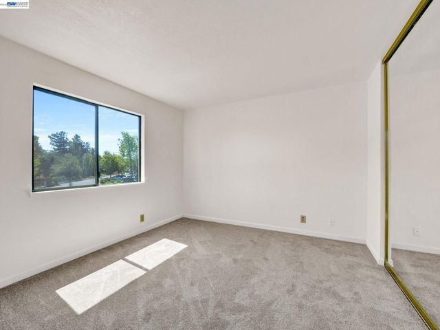 26088 Kay Ave 205, Hayward, CA 94545