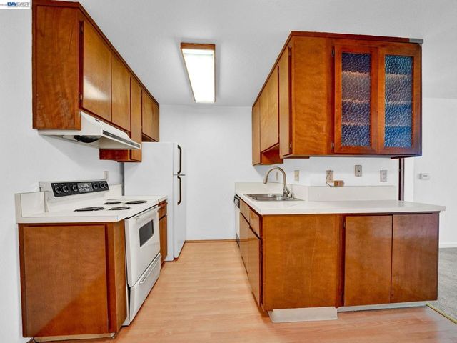 26088 Kay Ave 205, Hayward, CA 94545