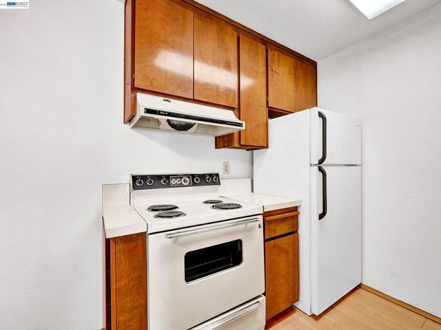 26088 Kay Ave 205, Hayward, CA 94545