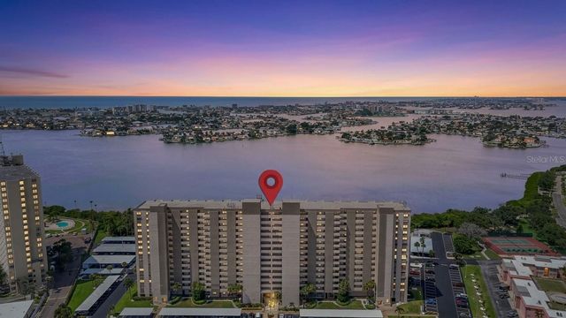 7050 SUNSET DRIVE S 211, South Pasadena, FL 33707