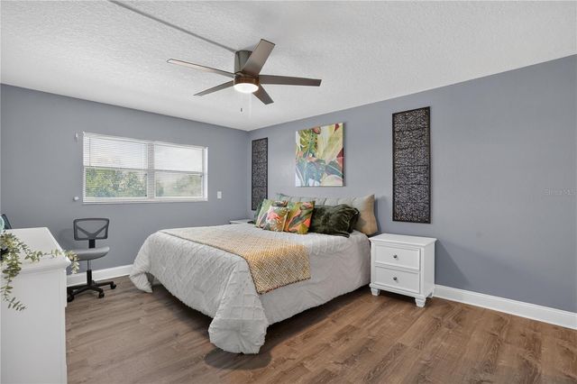 7050 SUNSET DRIVE S 211, South Pasadena, FL 33707