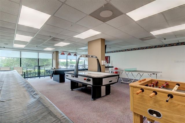 7050 SUNSET DRIVE S 211, South Pasadena, FL 33707