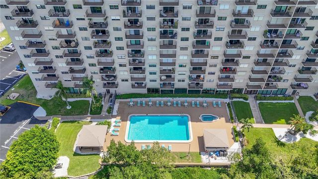 7050 SUNSET DRIVE S 211, South Pasadena, FL 33707