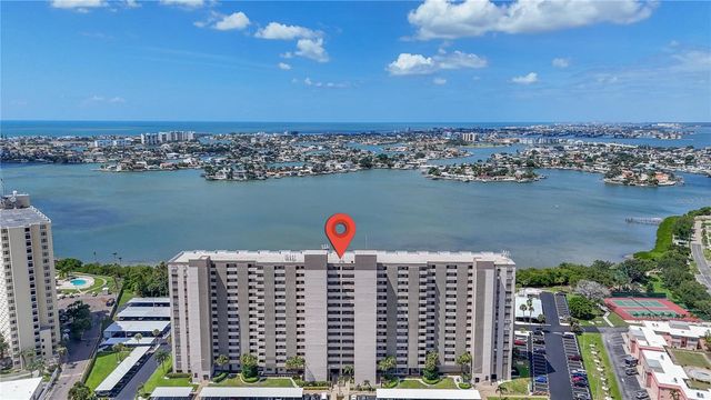 7050 SUNSET DRIVE S 211, South Pasadena, FL 33707
