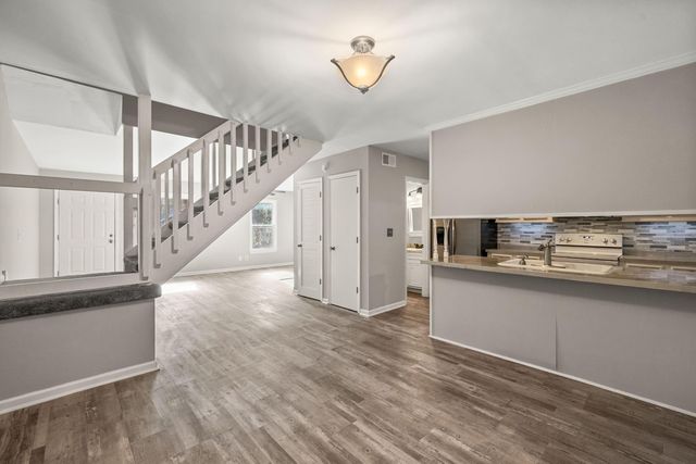 717 Williamson Drive, Mount Pleasant, SC 29464