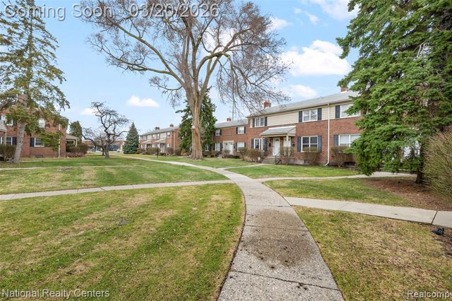 3352 Coolidge Highway 11, Royal Oak, MI 48073