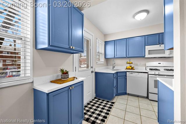 3352 Coolidge Highway 11, Royal Oak, MI 48073