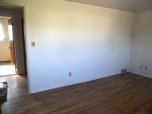 27609 Evelyn Avenue, Warren, MI 48093