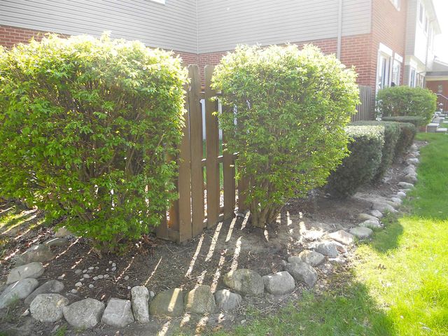 27609 Evelyn Avenue, Warren, MI 48093