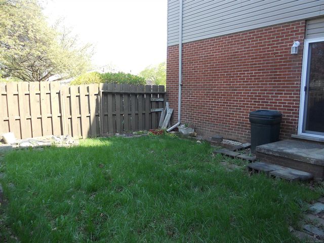 27609 Evelyn Avenue, Warren, MI 48093