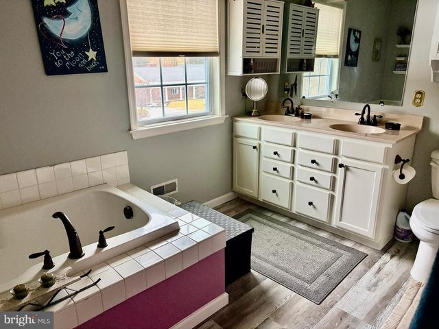 74 EMILY CT, Reading, PA 19606