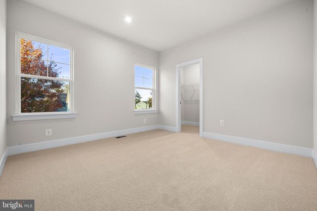 7505 MAGARITY RD, Falls Church, VA 22043