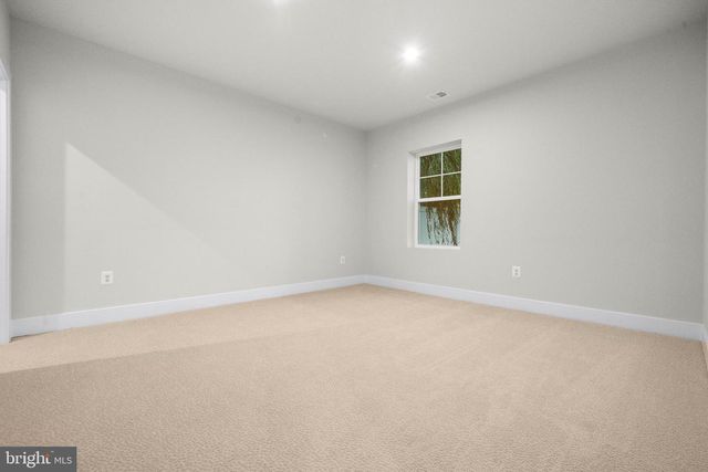 7505 MAGARITY RD, Falls Church, VA 22043