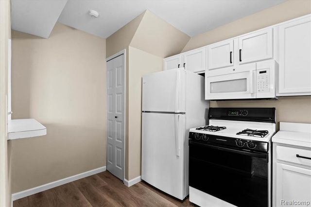 1603 Orchard Drive, Canton, MI 48188