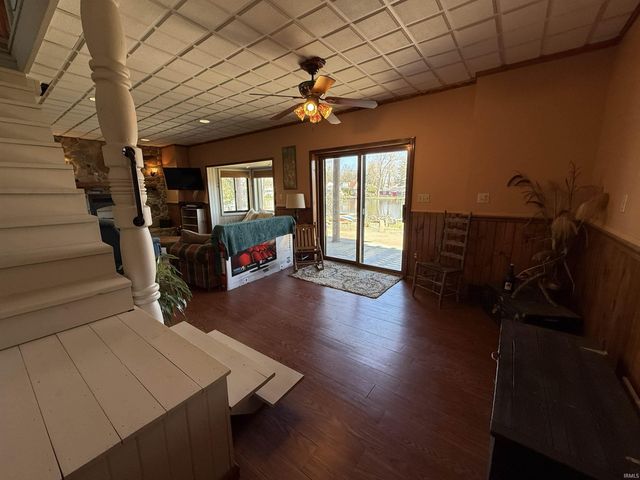 52 EMS B40 Ln, Leesburg, IN 46538