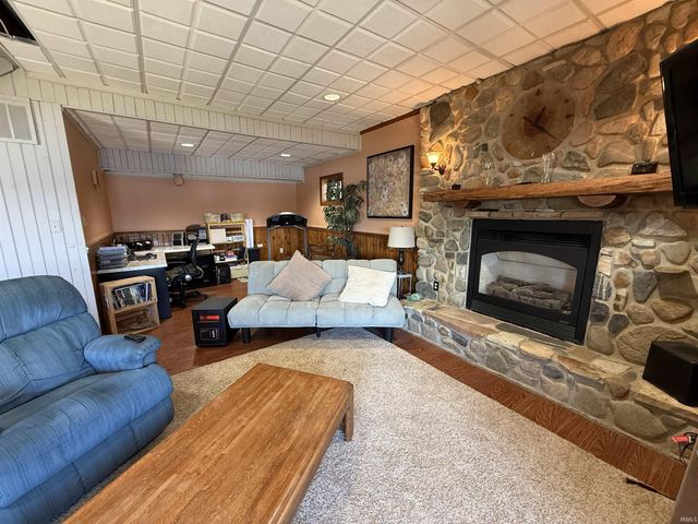 52 EMS B40 Ln, Leesburg, IN 46538