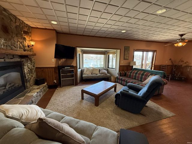 52 EMS B40 Ln, Leesburg, IN 46538