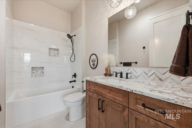 14242 Red River Ave, Nampa, ID 83651