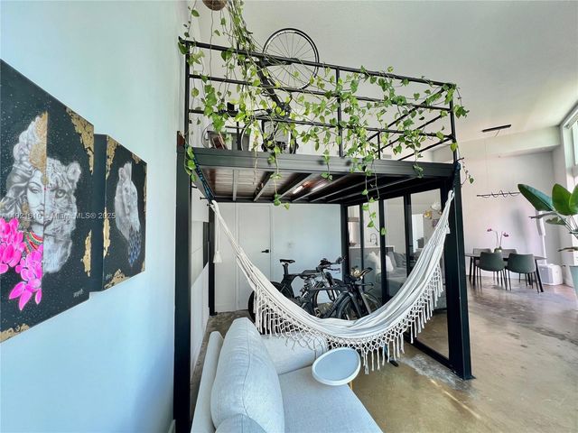 1900 N Bayshore Dr 909, Miami, FL 33132