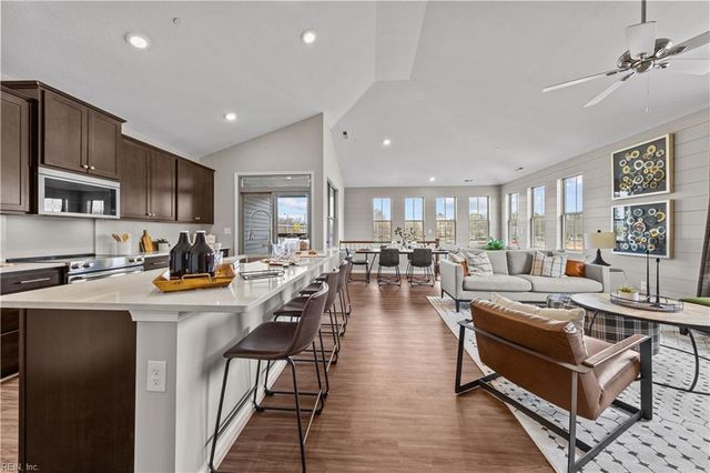 1402 Watermark WAY, Hampton, VA 23666