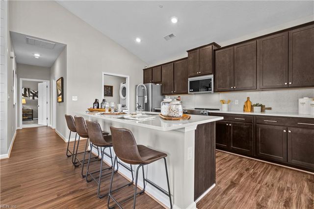 1402 Watermark WAY, Hampton, VA 23666