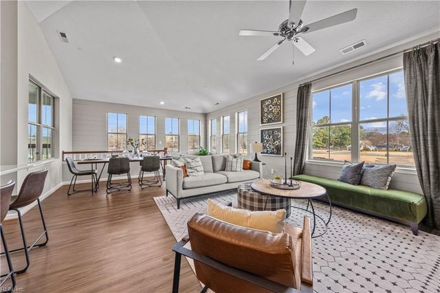 1402 Watermark WAY, Hampton, VA 23666