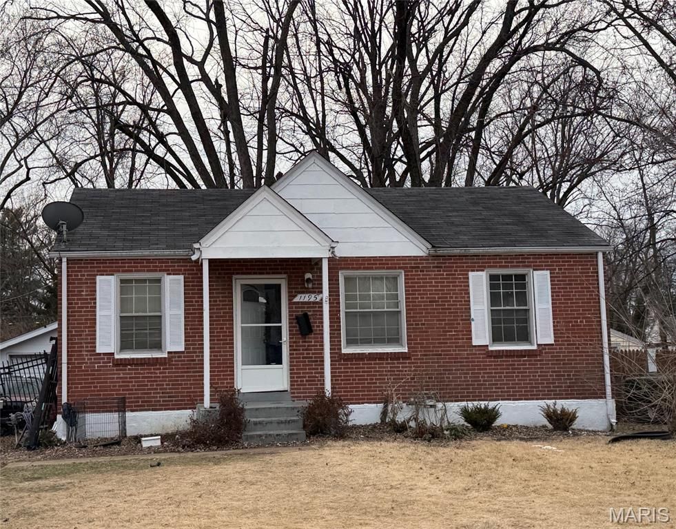 1195 Saint Mark Drive, Florissant, MO 63031