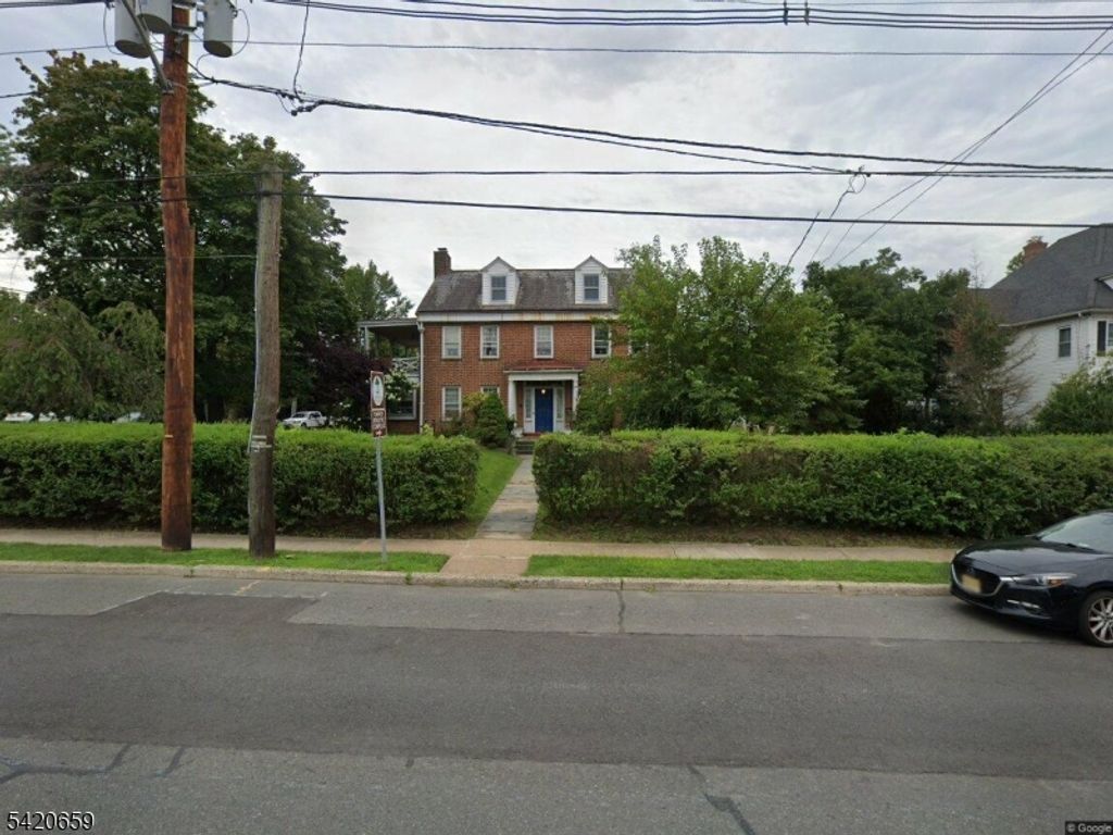 256 E Main St, Somerville Boro, NJ 08876