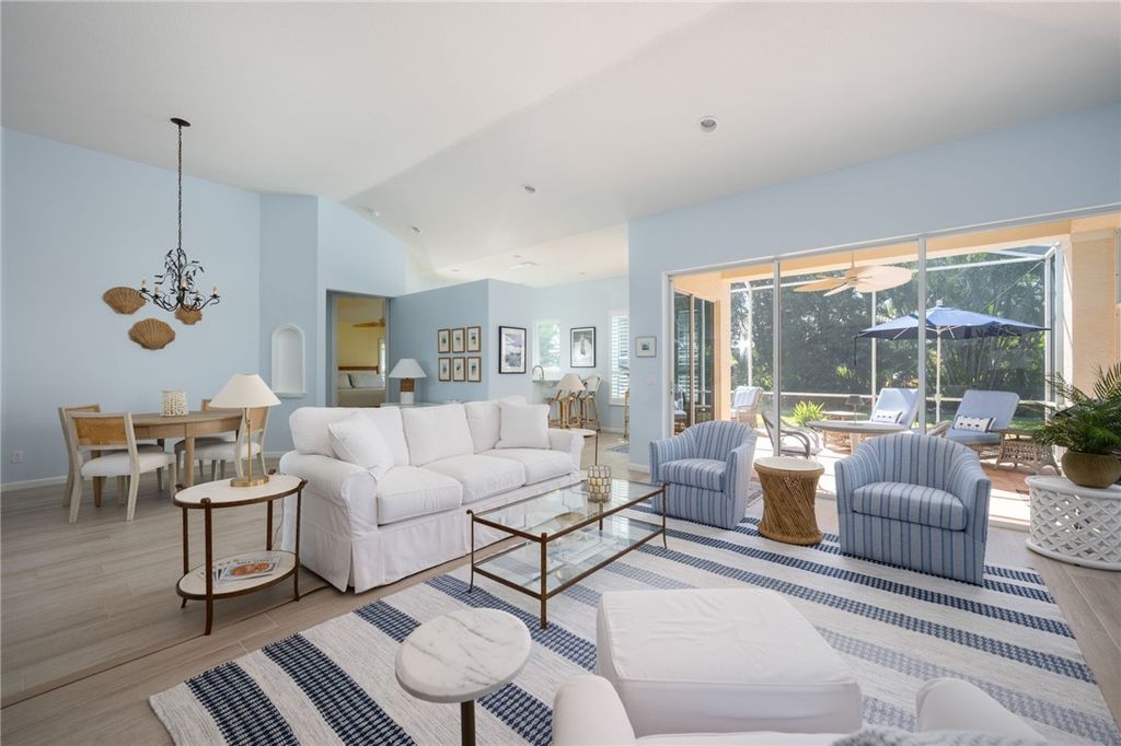 1015 Island Club Place, Vero Beach, FL 32963