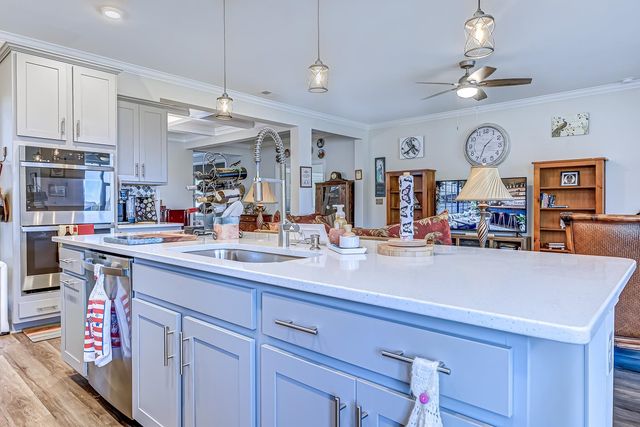 5005 Sundrop Ln., Little River, SC 29566