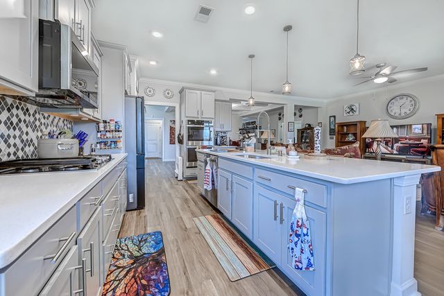 5005 Sundrop Ln., Little River, SC 29566