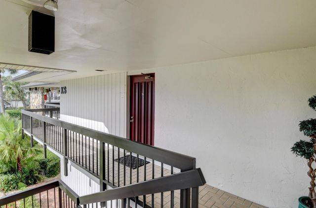 620 Greensward Lane 202-Ks, Delray Beach, FL 33445