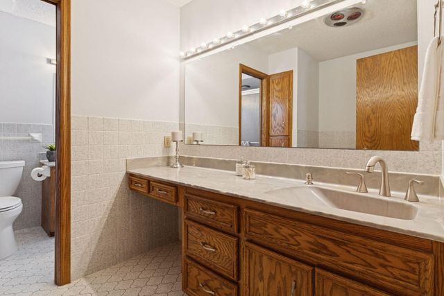 15357 Village Woods Drive, Eden Prairie, MN 55347