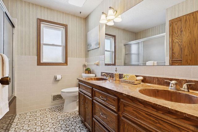 15357 Village Woods Drive, Eden Prairie, MN 55347