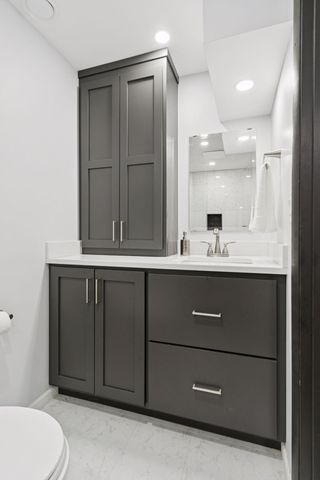 15357 Village Woods Drive, Eden Prairie, MN 55347