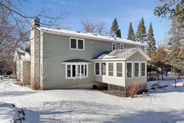 15357 Village Woods Drive, Eden Prairie, MN 55347