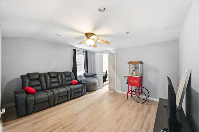 7241 Glen Falls Street, Houston, TX 77049