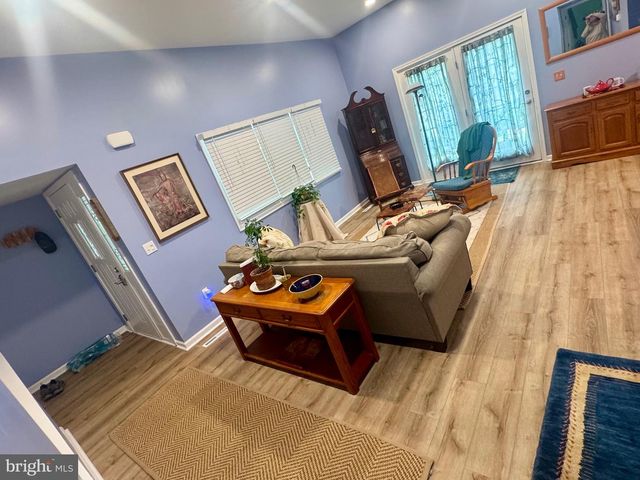 47 MARLBOROUGH CT, New Castle, DE 19720