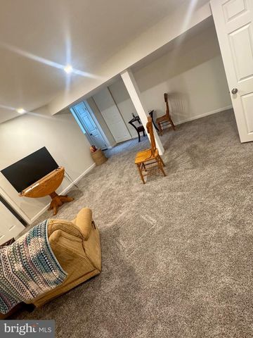 47 MARLBOROUGH CT, New Castle, DE 19720