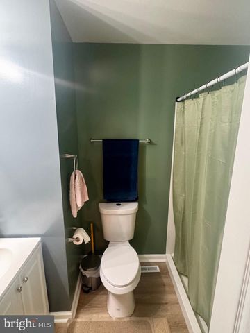 47 MARLBOROUGH CT, New Castle, DE 19720