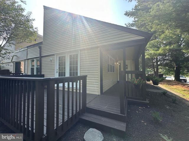 47 MARLBOROUGH CT, New Castle, DE 19720