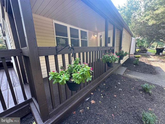 47 MARLBOROUGH CT, New Castle, DE 19720