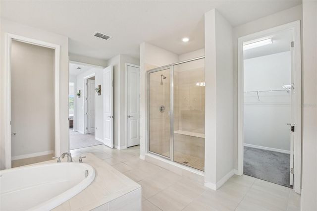 11032 SUNDRIFT DRIVE, Tampa, FL 33647