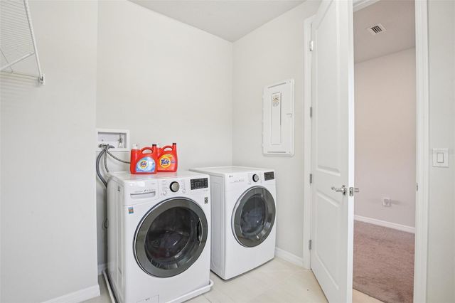 11032 SUNDRIFT DRIVE, Tampa, FL 33647