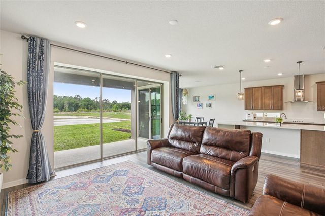 11032 SUNDRIFT DRIVE, Tampa, FL 33647