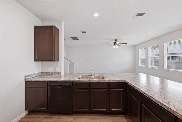 988 Rice Drive, Bryan, TX 77803