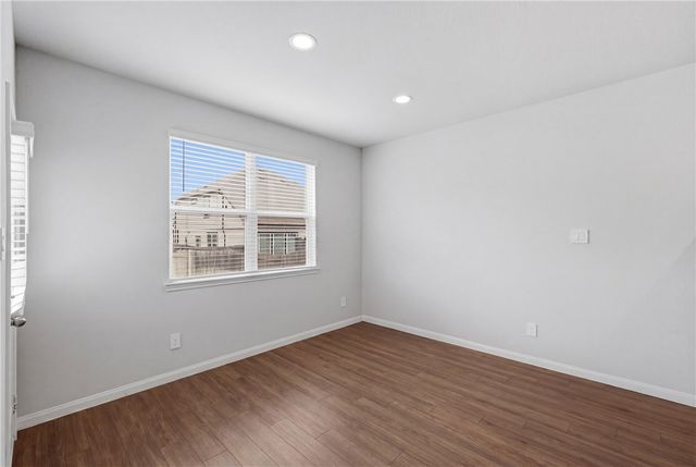 988 Rice Drive, Bryan, TX 77803
