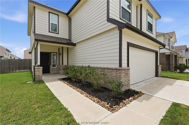 988 Rice Drive, Bryan, TX 77803