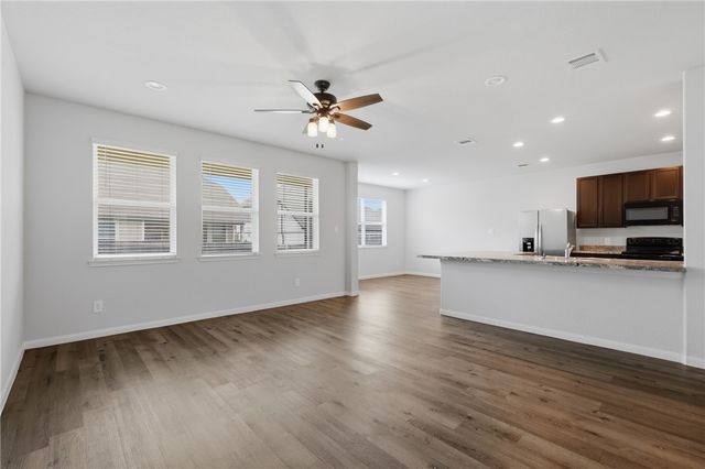988 Rice Drive, Bryan, TX 77803